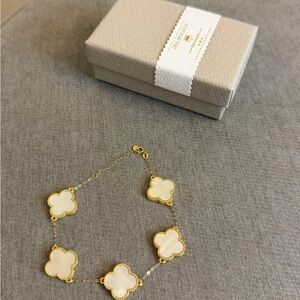 SOLD  18k pure gold 5 clover bracelet inspired vca